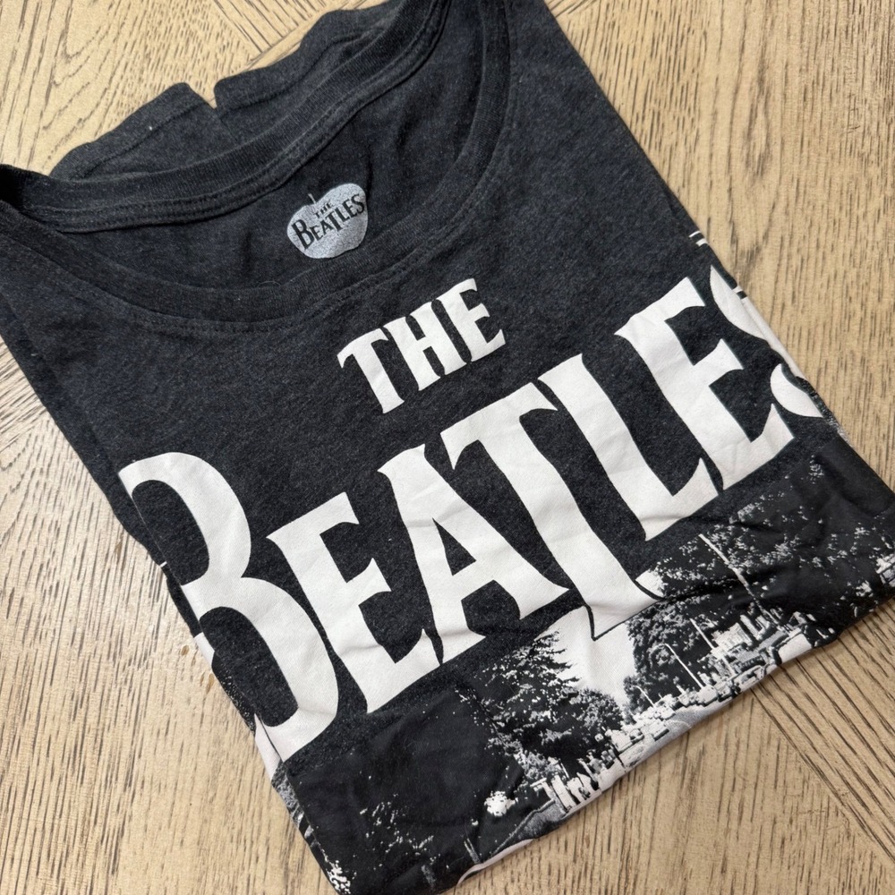The Beatles Size large Abbey Road Graphic Short Sleeve Cotton T Shirt